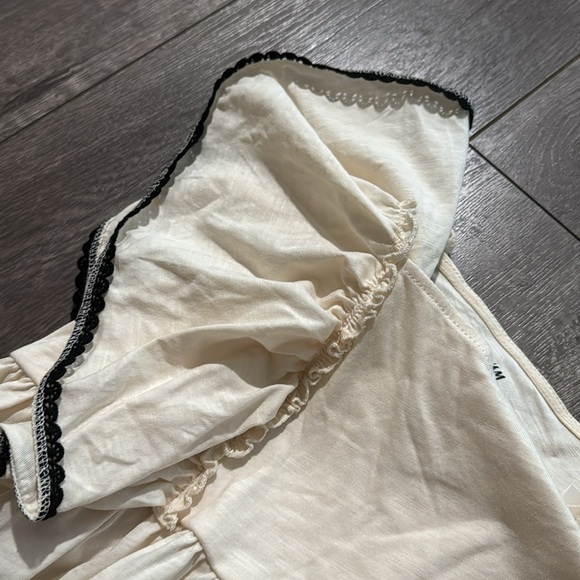 NWT H&M cream dress with black details 8-10 - Picture 3 of 3